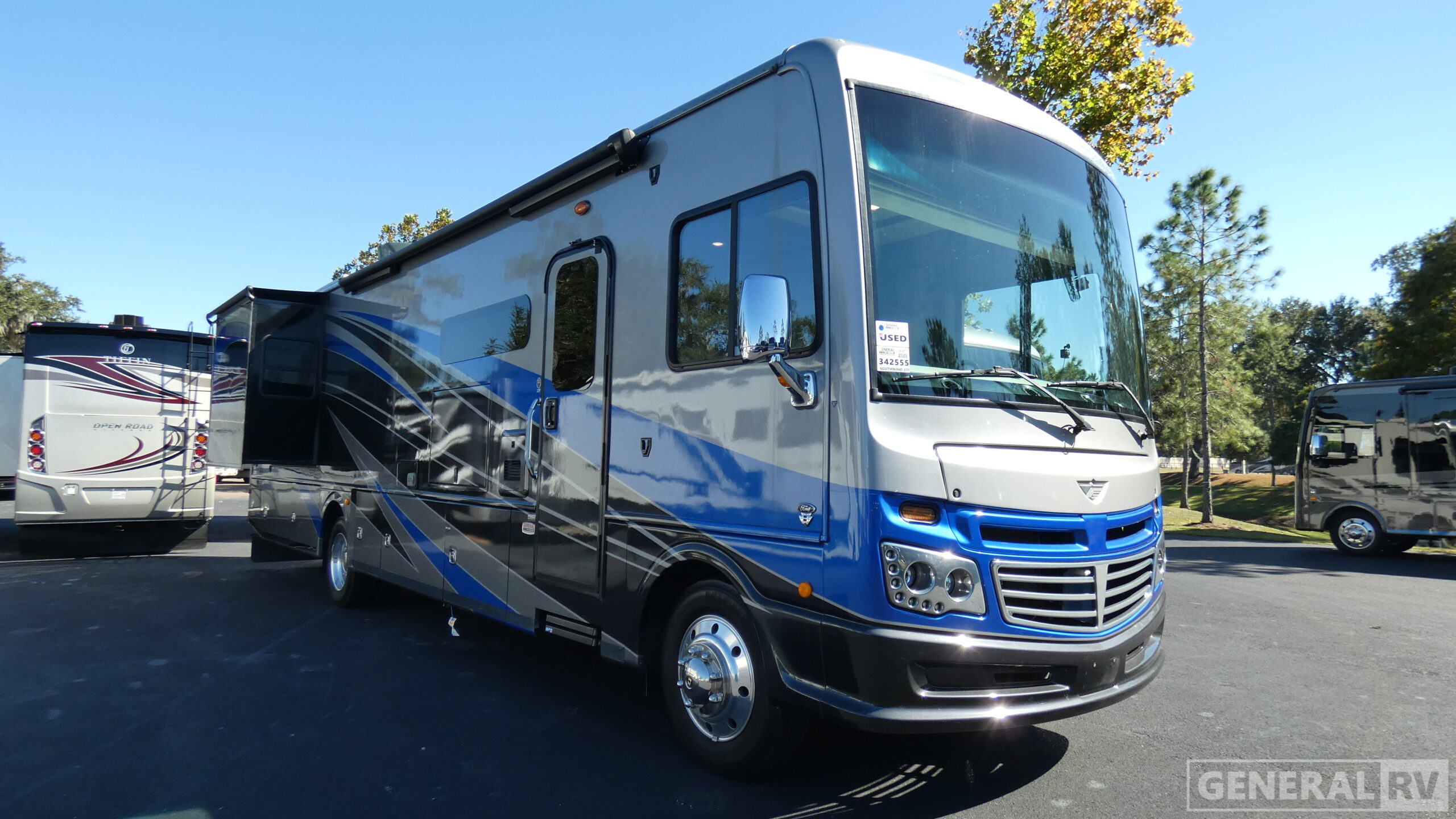 2022 Fleetwood SOUTHWIND 37F in birch run MI