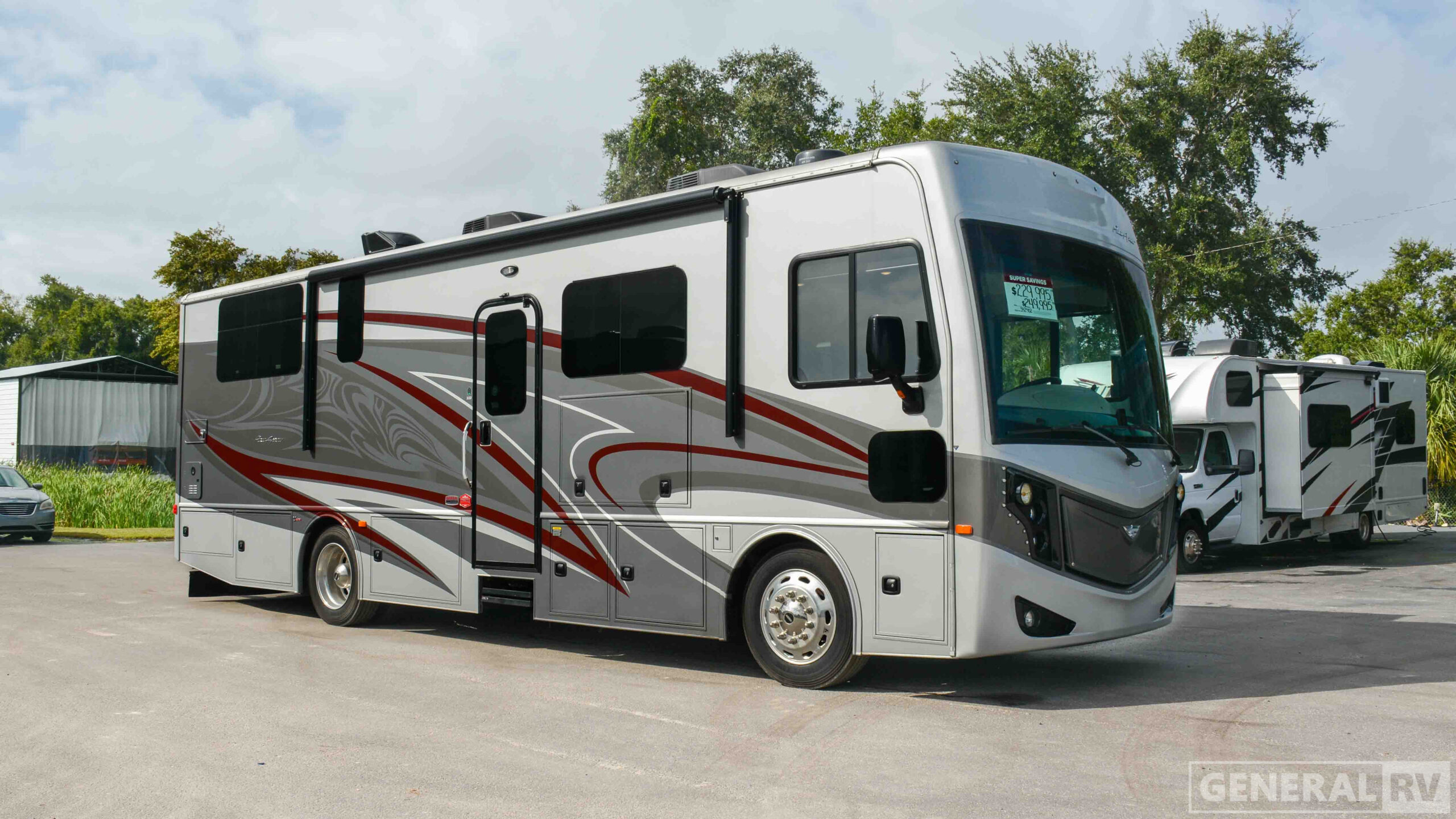 2023 Fleetwood PACE ARROW 33D in winter garden FL