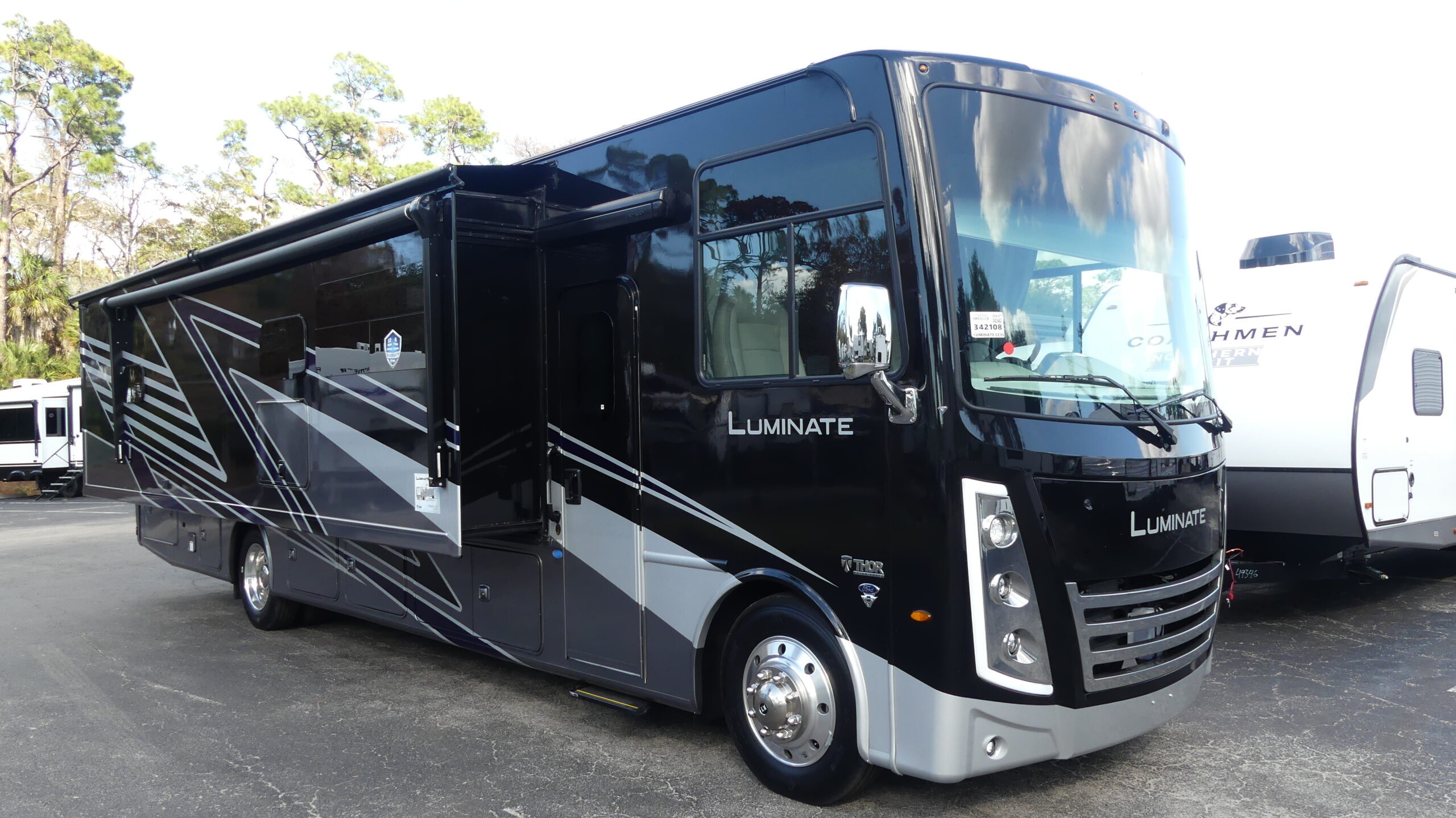 2026 Thor Motor Coach LUMINATE CC35 in fort meyers FL