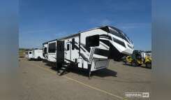 2022 Dutchmen VOLTAGE 3635 Fifth Wheel Toy Hauler RV