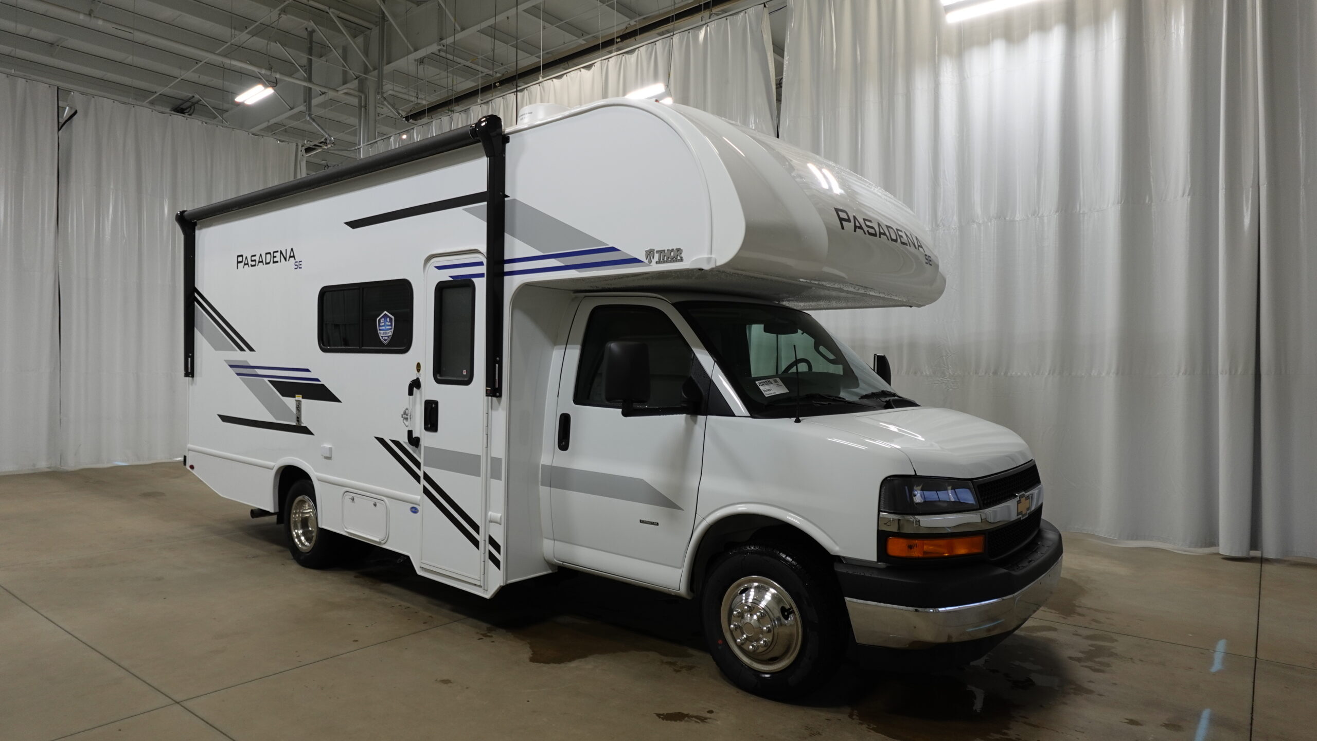 2026 Thor Motor Coach PASADENA SZ22 Chevy in south weber UT