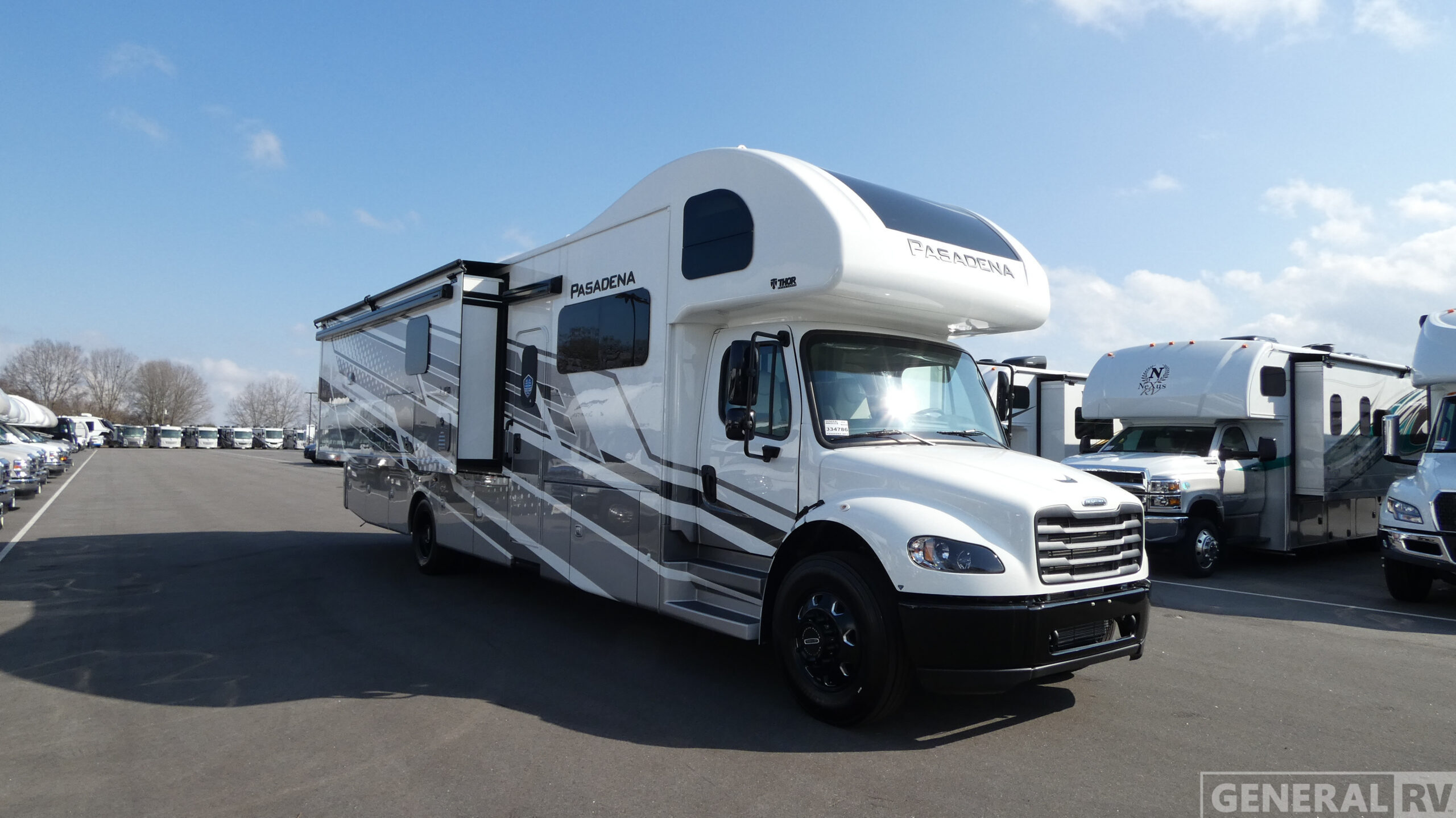2026 Thor Motor Coach PASADENA 38FX in salisbury NC