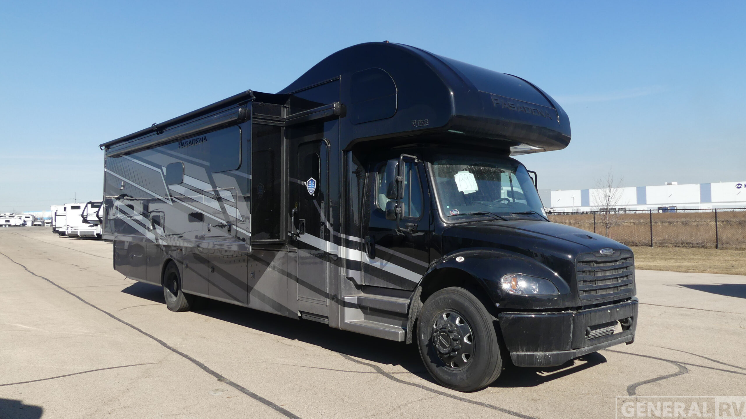 2026 Thor Motor Coach PASADENA 38DX in huntley IL