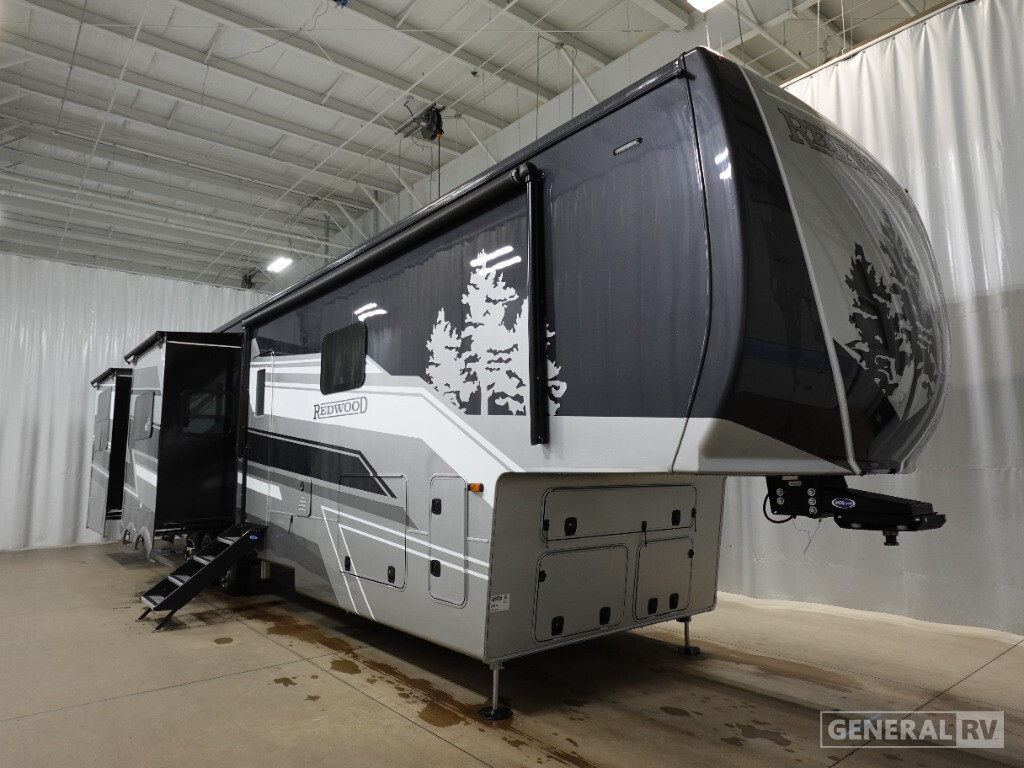 2025 Crossroads Rv REDWOOD 415RD in salisbury NC