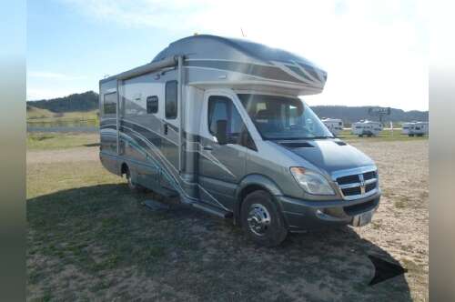 2008 Winnebago Navion 24J in piedmont SD