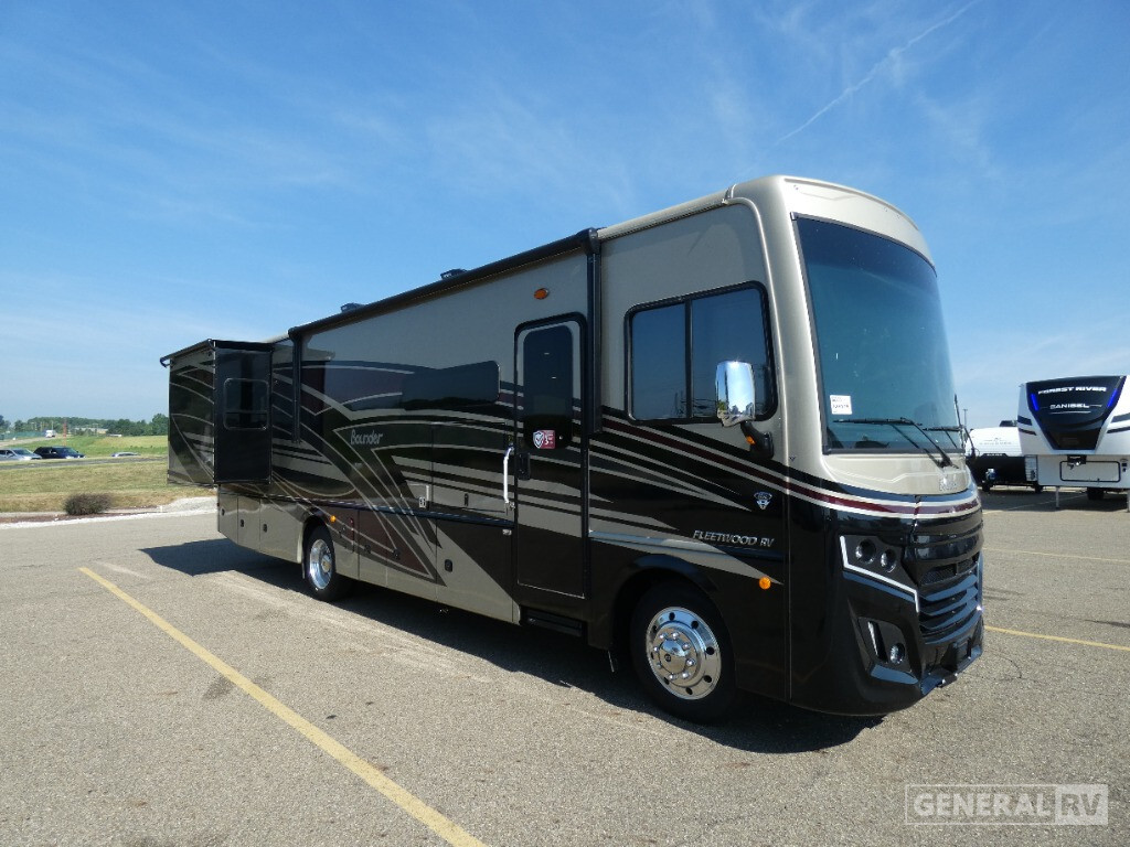 2026 Fleetwood BOUNDER 33C in north canton OH