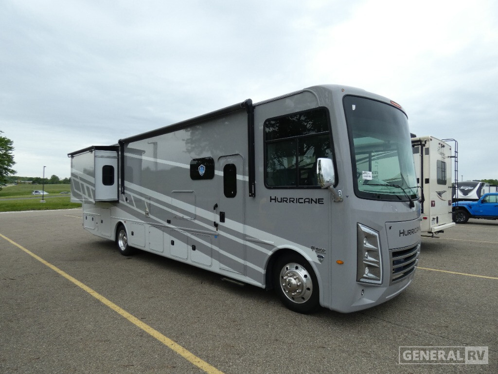 2026 Thor Motor Coach HURRICANE 35G in north canton OH