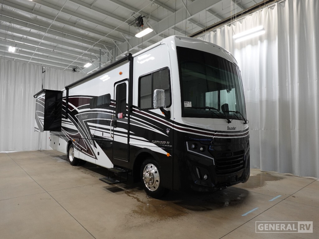 2026 Fleetwood BOUNDER 33C in ashland VA