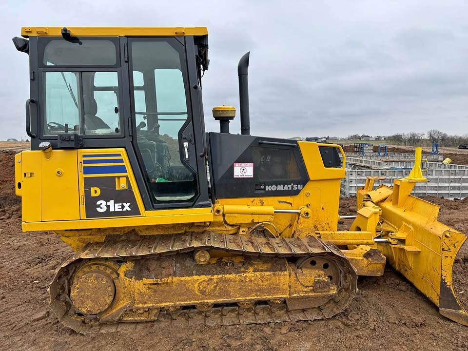 2007 Komatsu D31EX in Topeka, KS