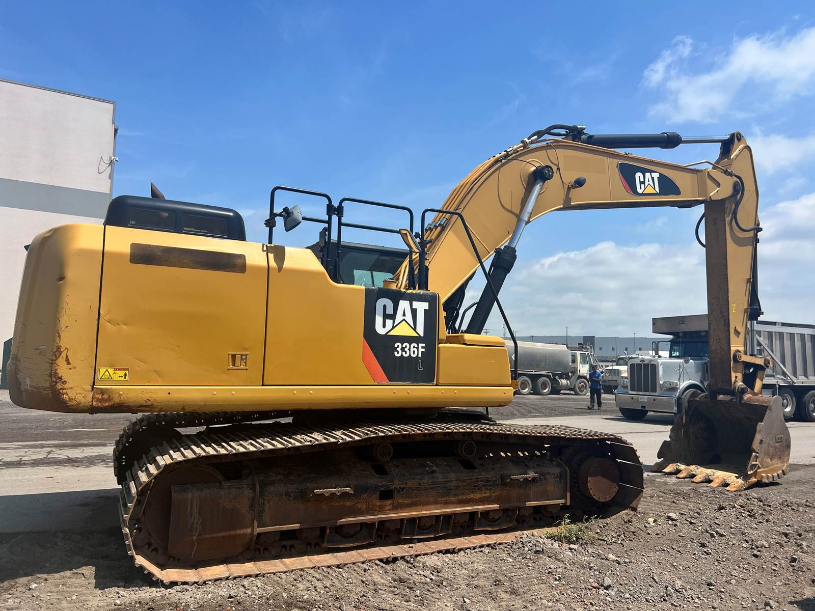 2017 Caterpillar 336FL in Crofton, MD