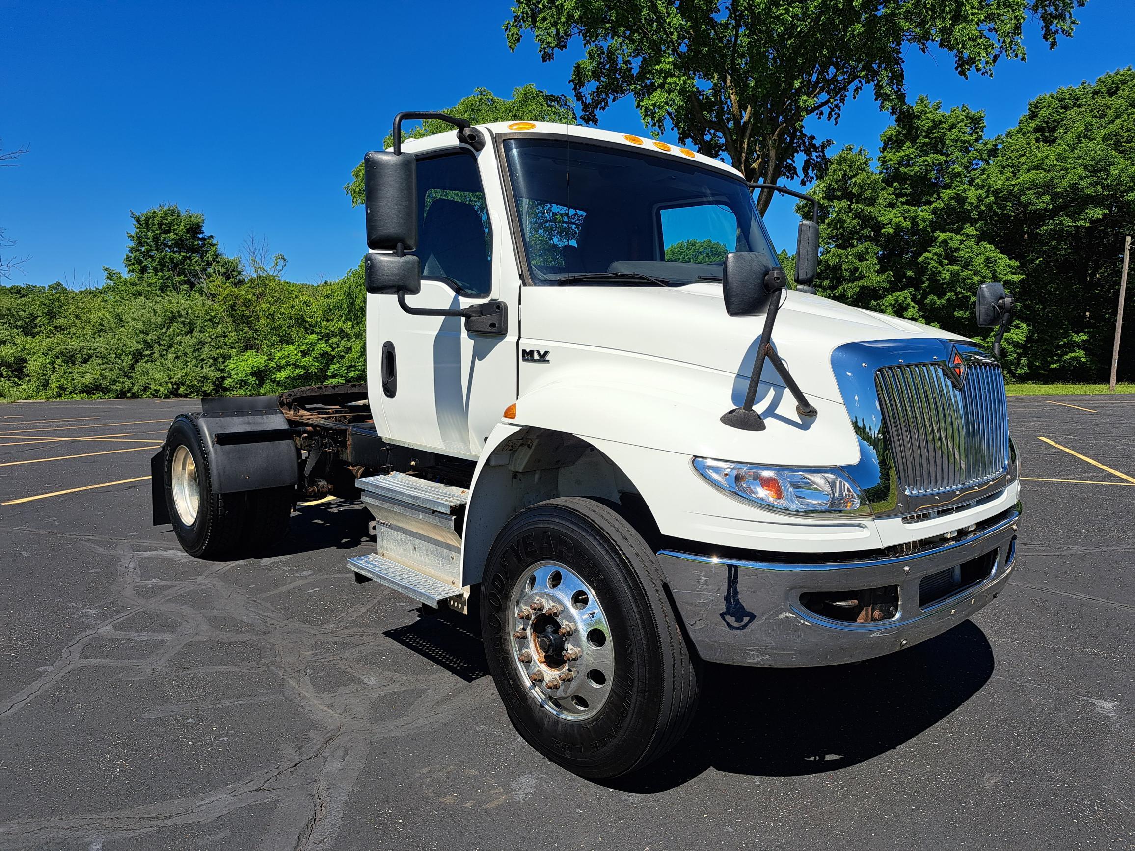 2019 INTERNATIONAL MV607 in Milwaukee, WI