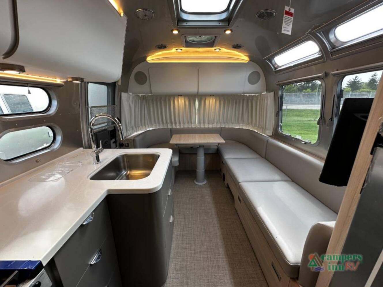 A photo of this 2027 Airstream Globetrotter 27FBT