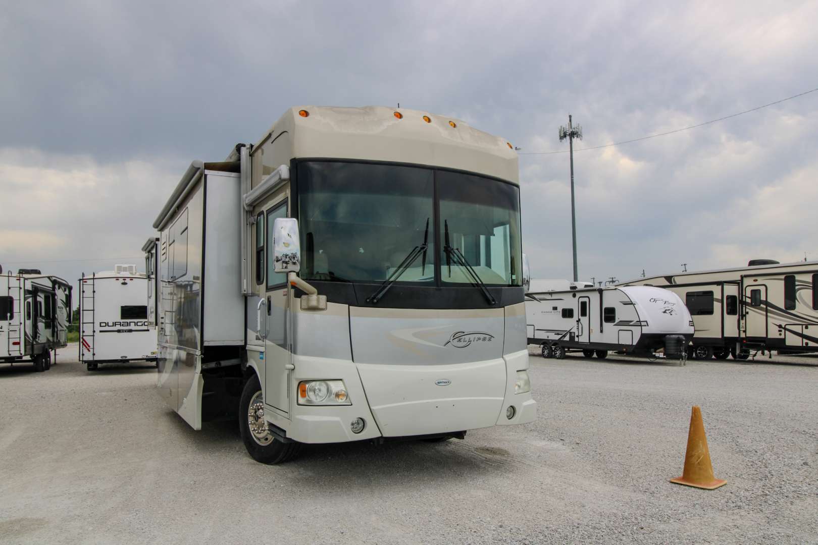 2007 Winnebago Itasca Ellipse 40FD in clinton MO