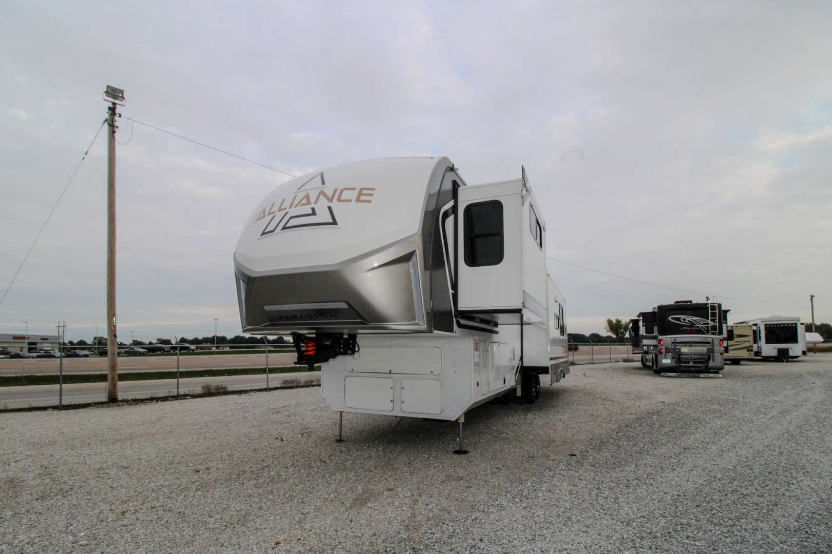 2026 Alliance Rv Paradigm 388SP in clinton MO
