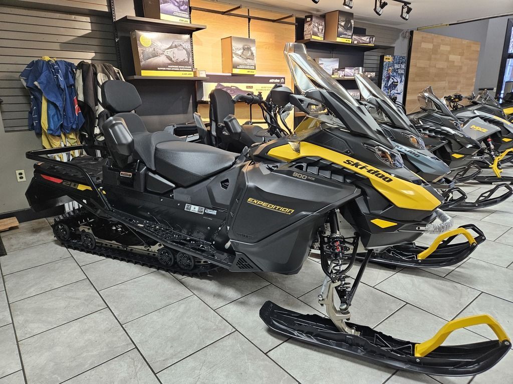 2026 Ski-Doo Expedition® LE 900 ACE 20 Crosscut 1.5_Yellow 900 ACE TURBO in new windsor NY