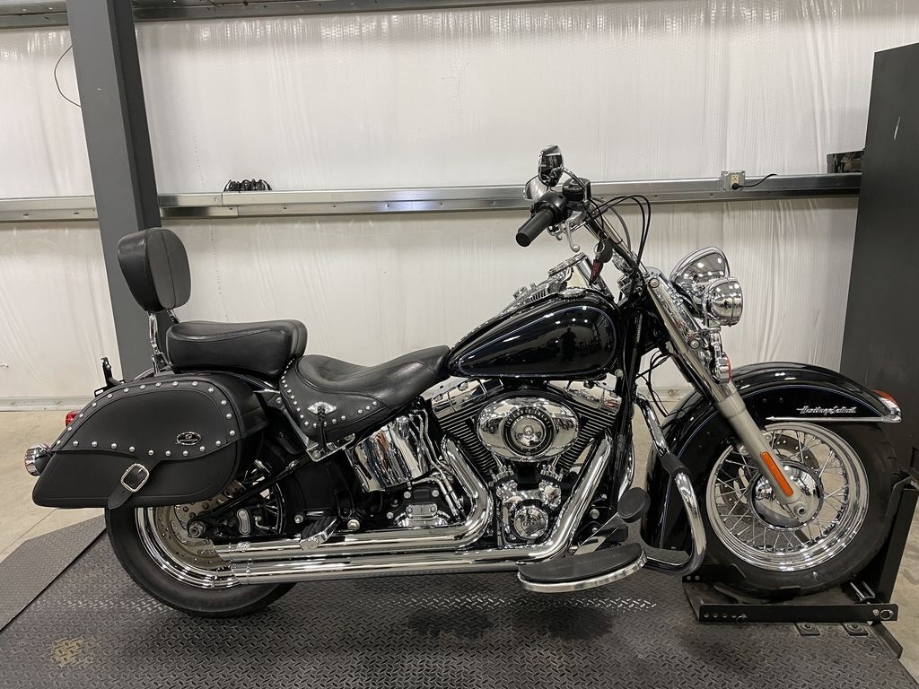 2014 Harley-Davidson HERITAGE SOFTAIL CLASSIC CLASSIC in Wichita, KS