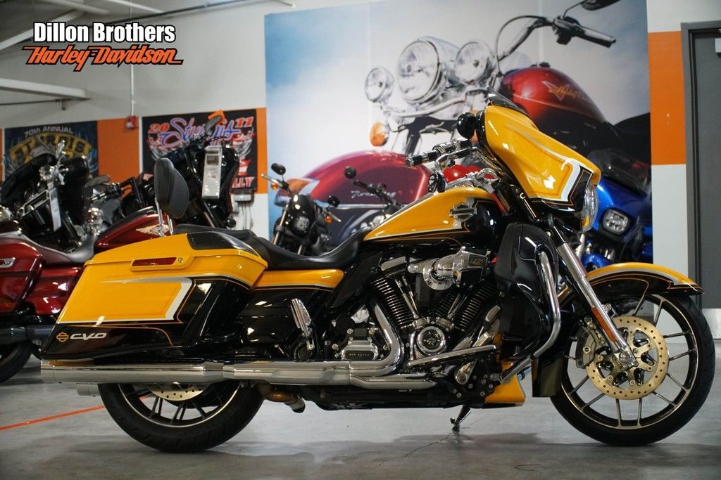 2022 Harley-Davidson® FLHXSE - CVO Street Glide® CVO in Omaha, NE