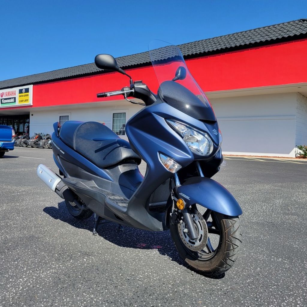 2022 Suzuki Burgman 200 200 in Eustis, FL
