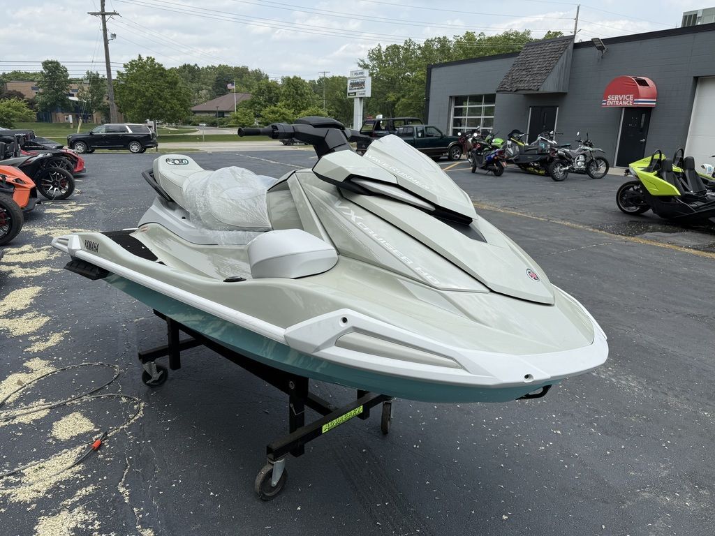 2025 Yamaha VX Cruiser® HO with Audio CRUISER HO in Ann Arbor, MI