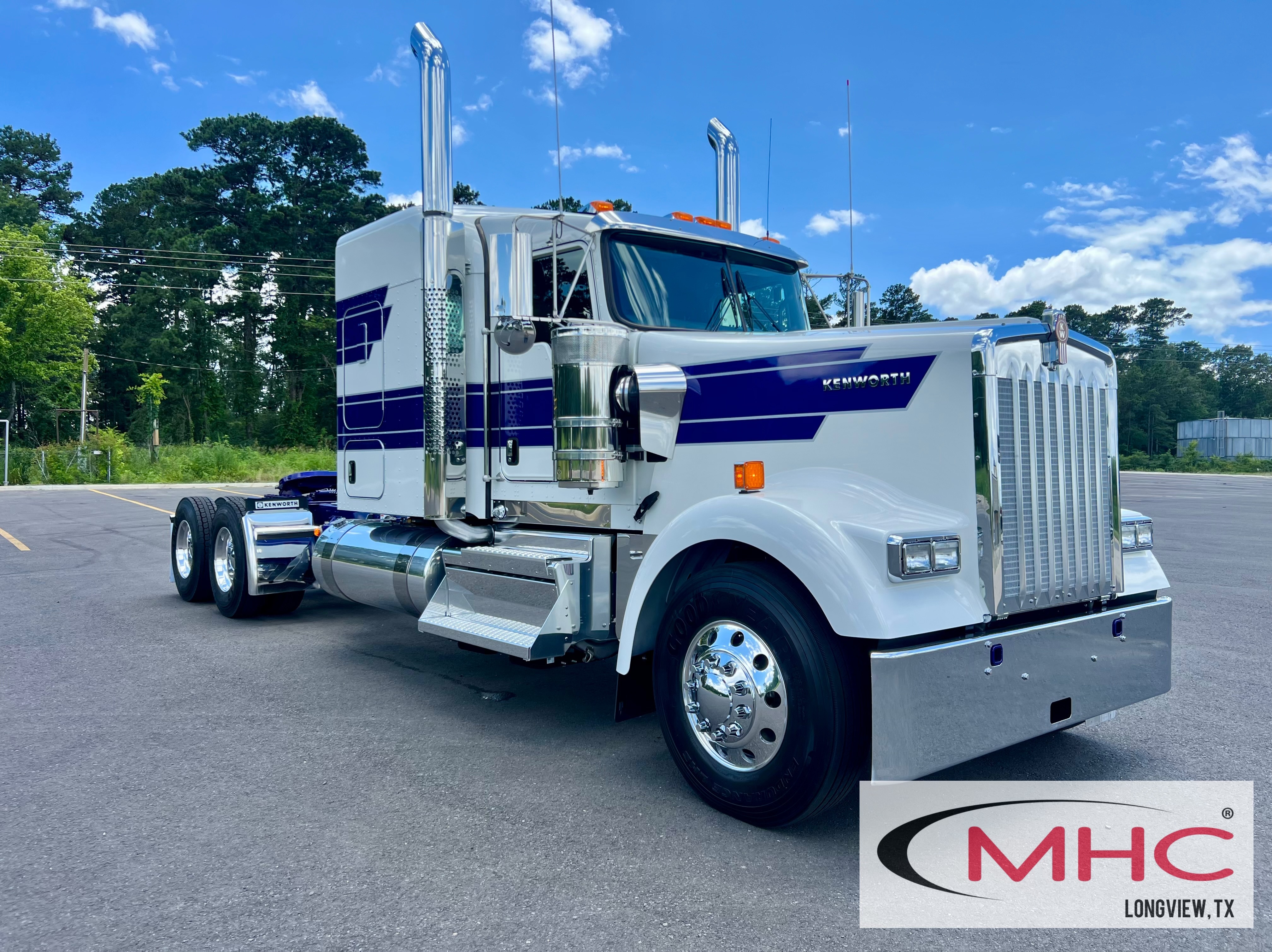 2027 KENWORTH W900L in Longview, TX