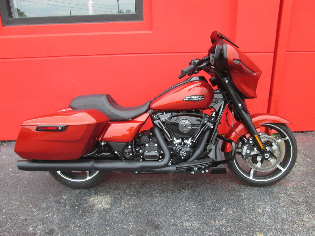 2024 Harley-Davidson® FLHX - Street Glide® FLHX in Lewis Center, OH