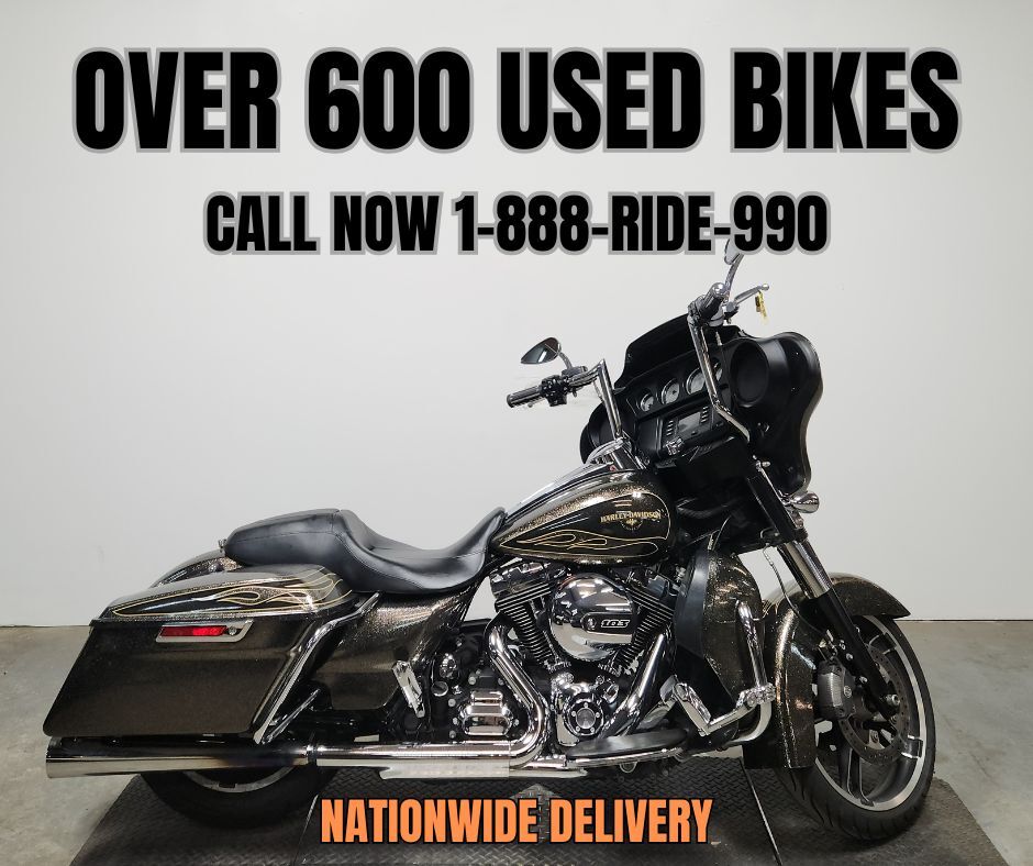 2016 Harley-Davidson® Street Glide in Sandusky, MI