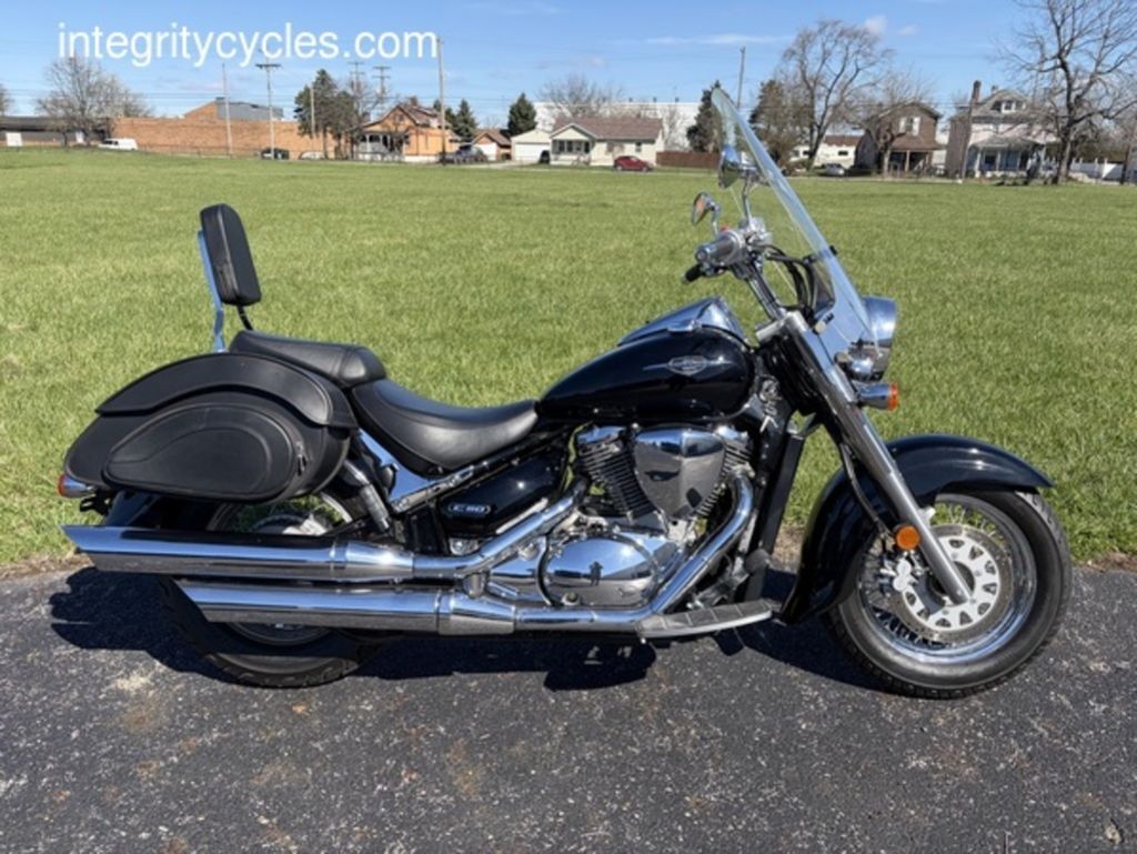 2015 Suzuki Boulevard C50 C50 in Lewis Center, OH