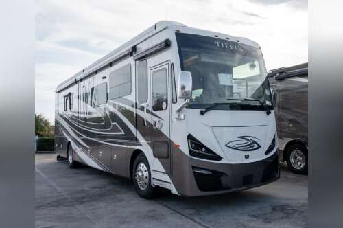 2026 Tiffin PHAETON 40IH in sanford FL