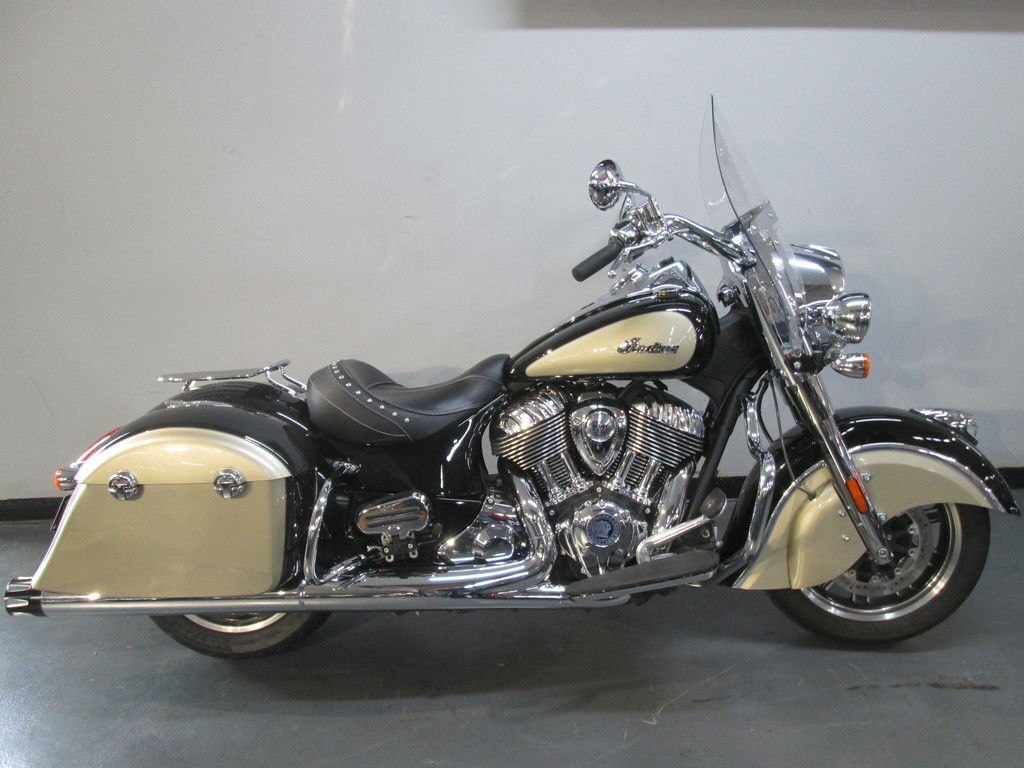 2021 Indian Motorcycle® Springfield® Thunder Black/Dirt Track Tan in Lewis Center, OH