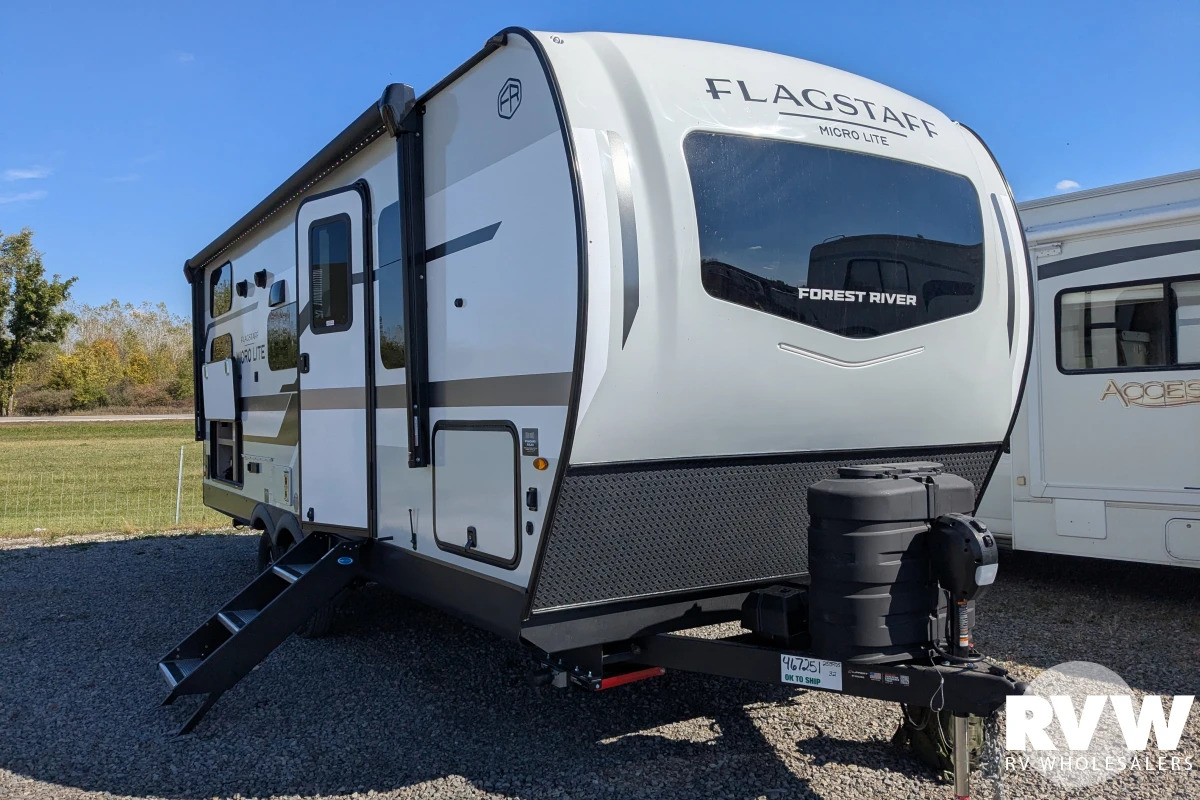 2027 Forest River Flagstaff Micro Lite 25BRDS in delaware OH
