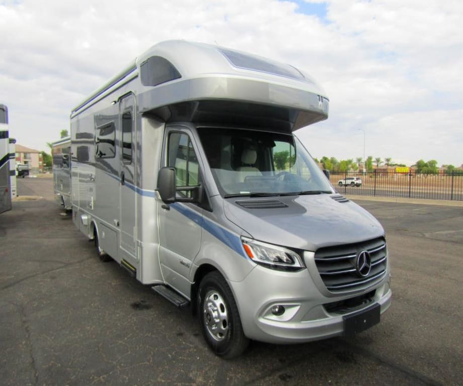 2025 Winnebago VIEW 24T RV