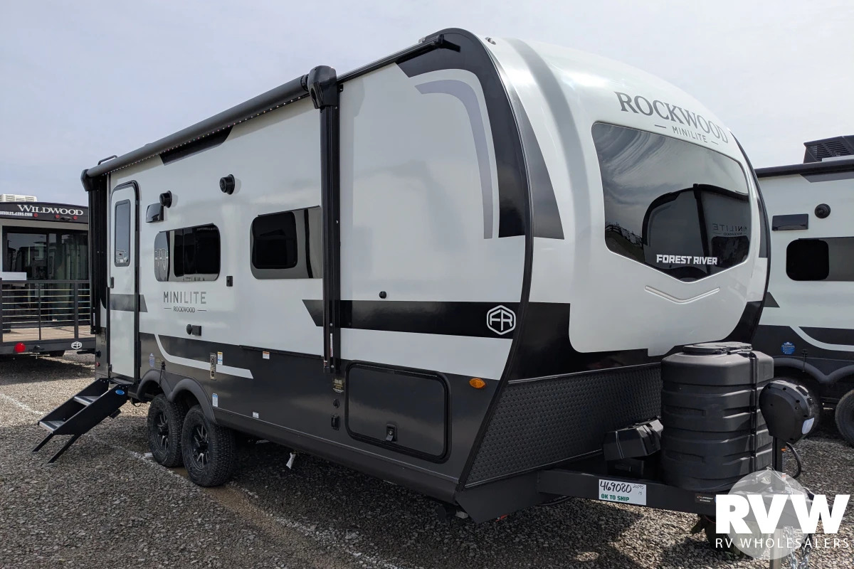 2027 Forest River Rockwood Mini Lite 2109S in lakeview OH