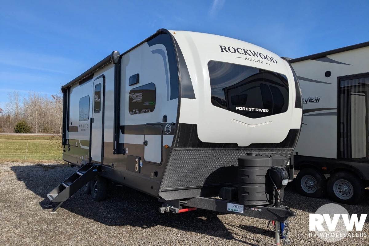 2027 Forest River Rockwood Mini Lite 2523MBR in lakeview OH