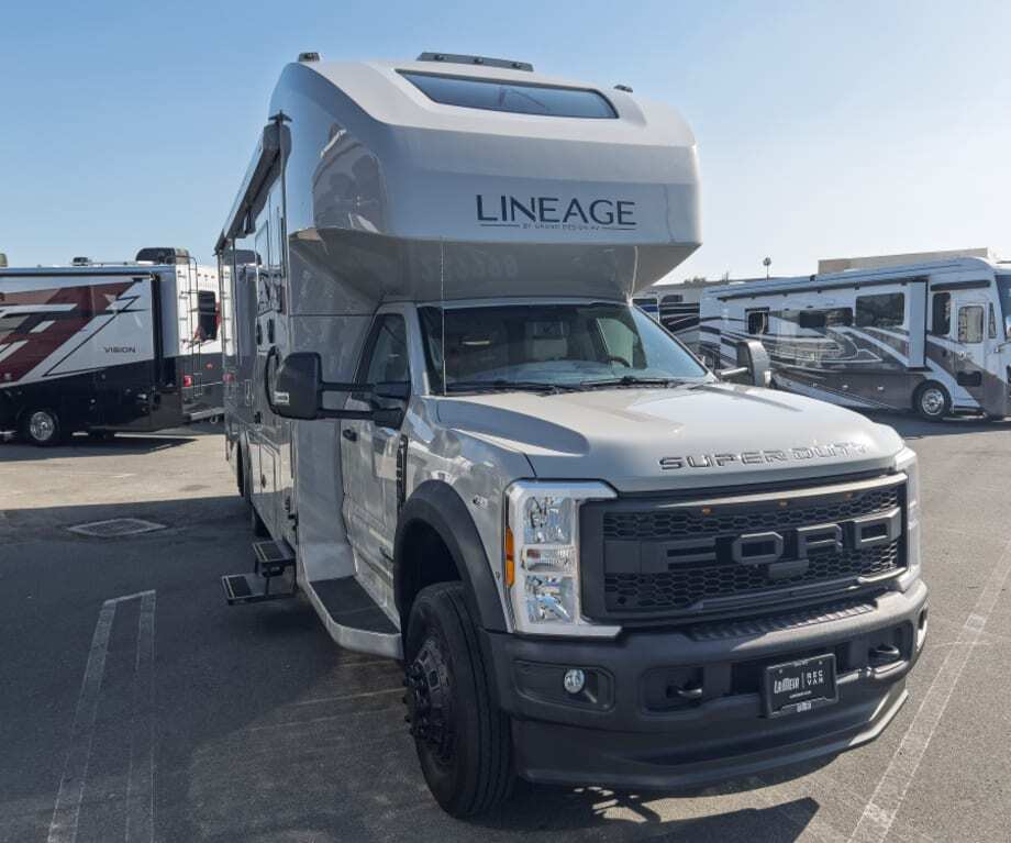 2026 Grand Design LINEAGE SERIES F 31ZW-FBP in san diego CA