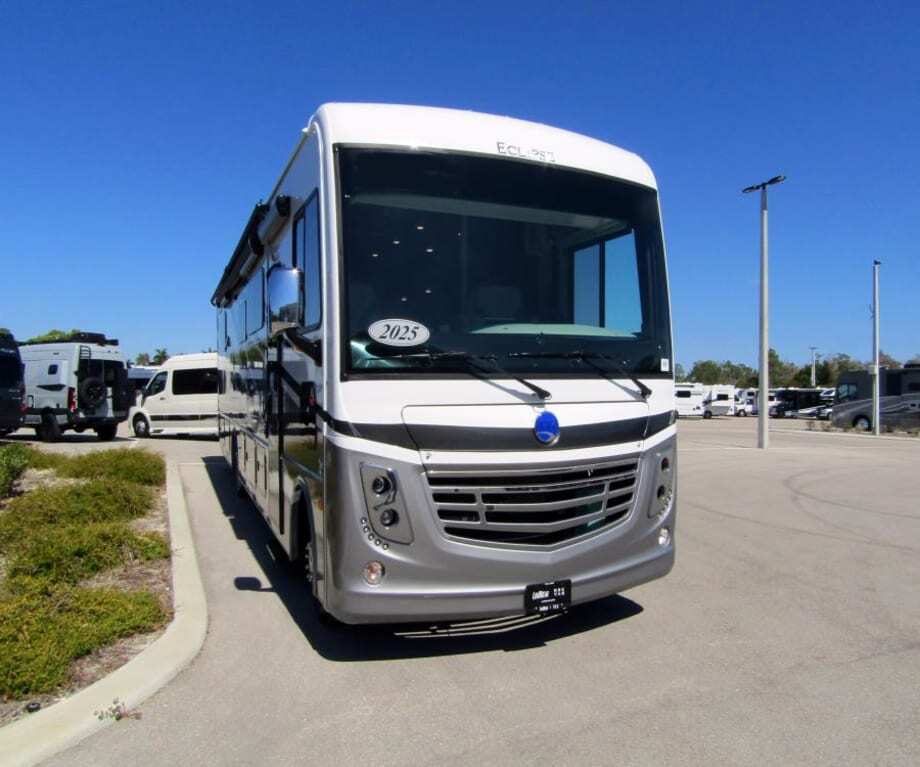 2025 Holiday Rambler ECLIPSE 35R RV