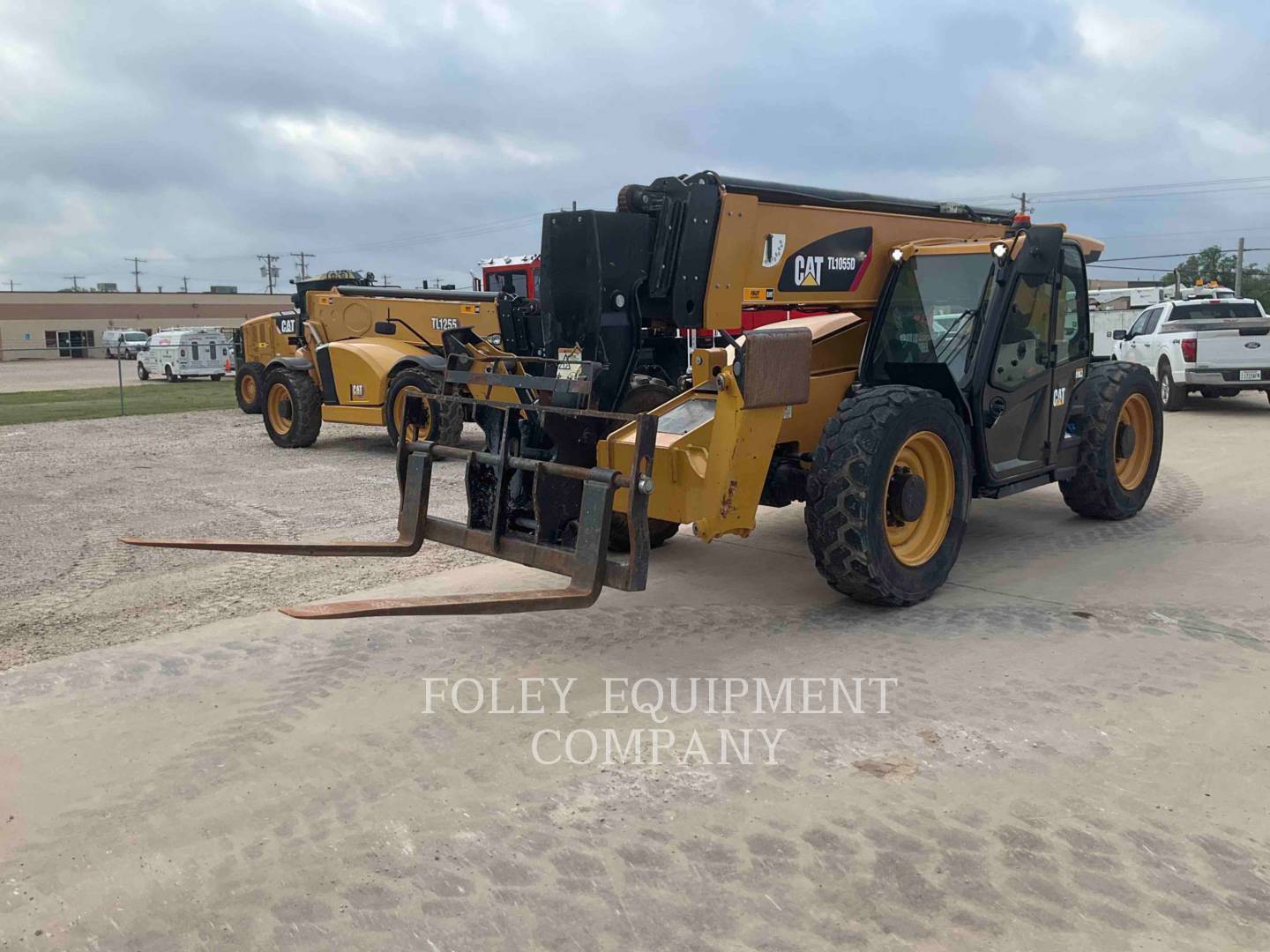 2021 CAT TL1055DC in Wichita, KS