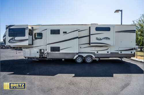 2020 Grand Design Solitude 380FL in pasco WA