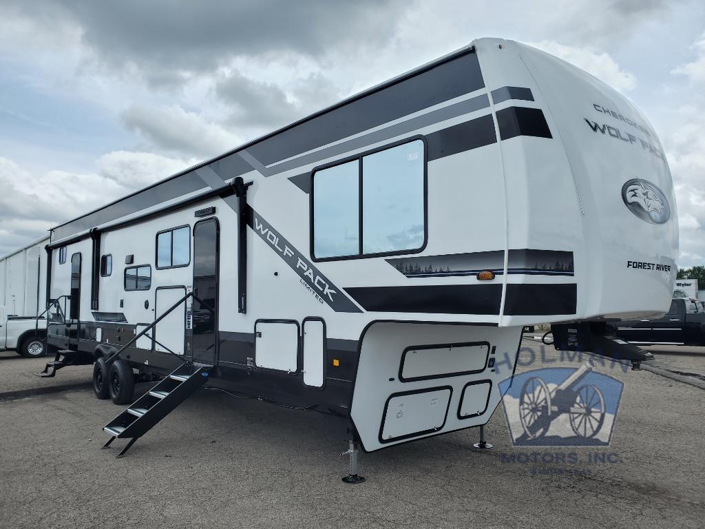 2027 Forest River Rv Cherokee Wolf Pack 365PACK15.5 in batavia OH