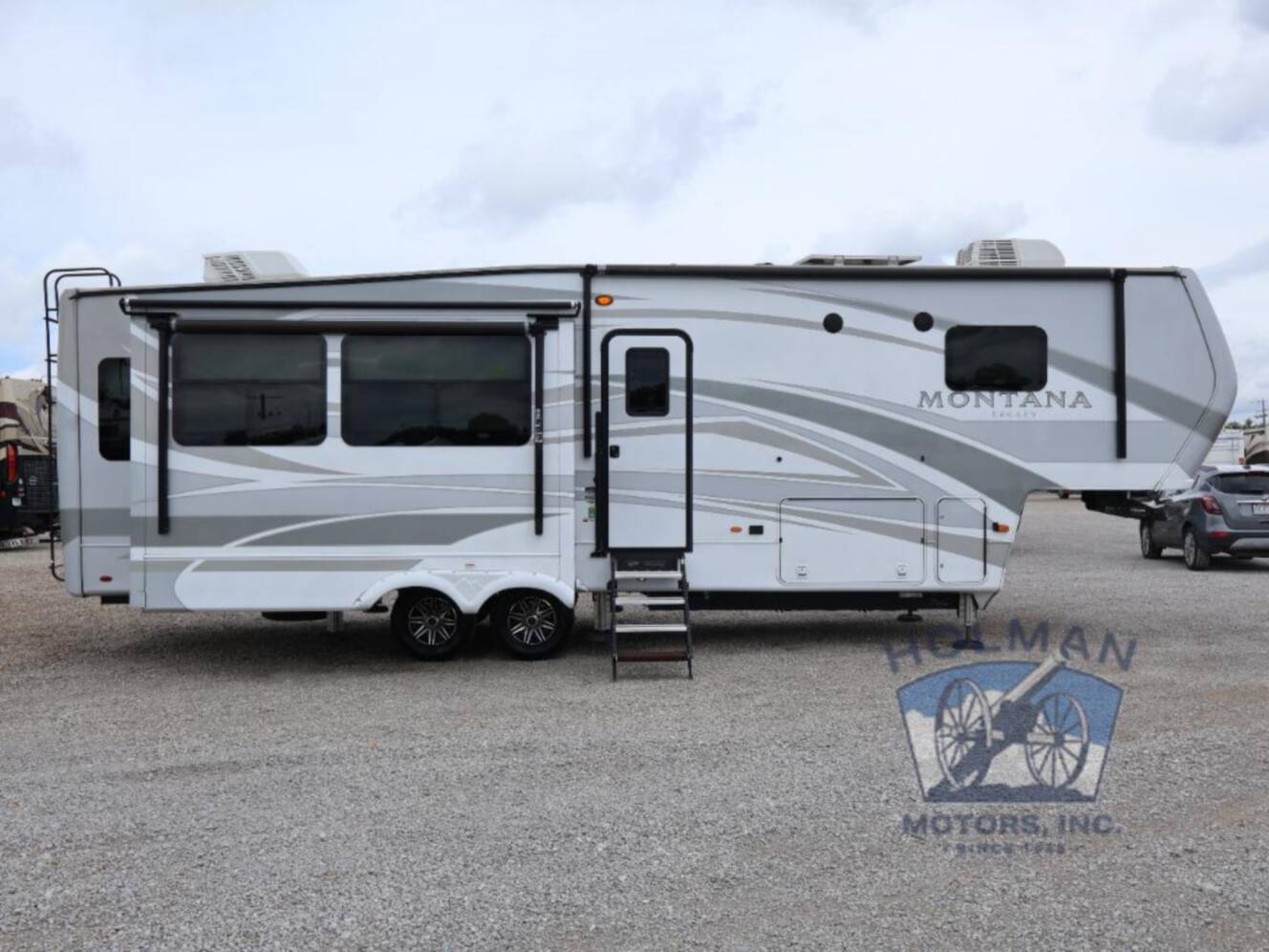 A photo of this 2022 Keystone Rv Montana Legacy 3121RL