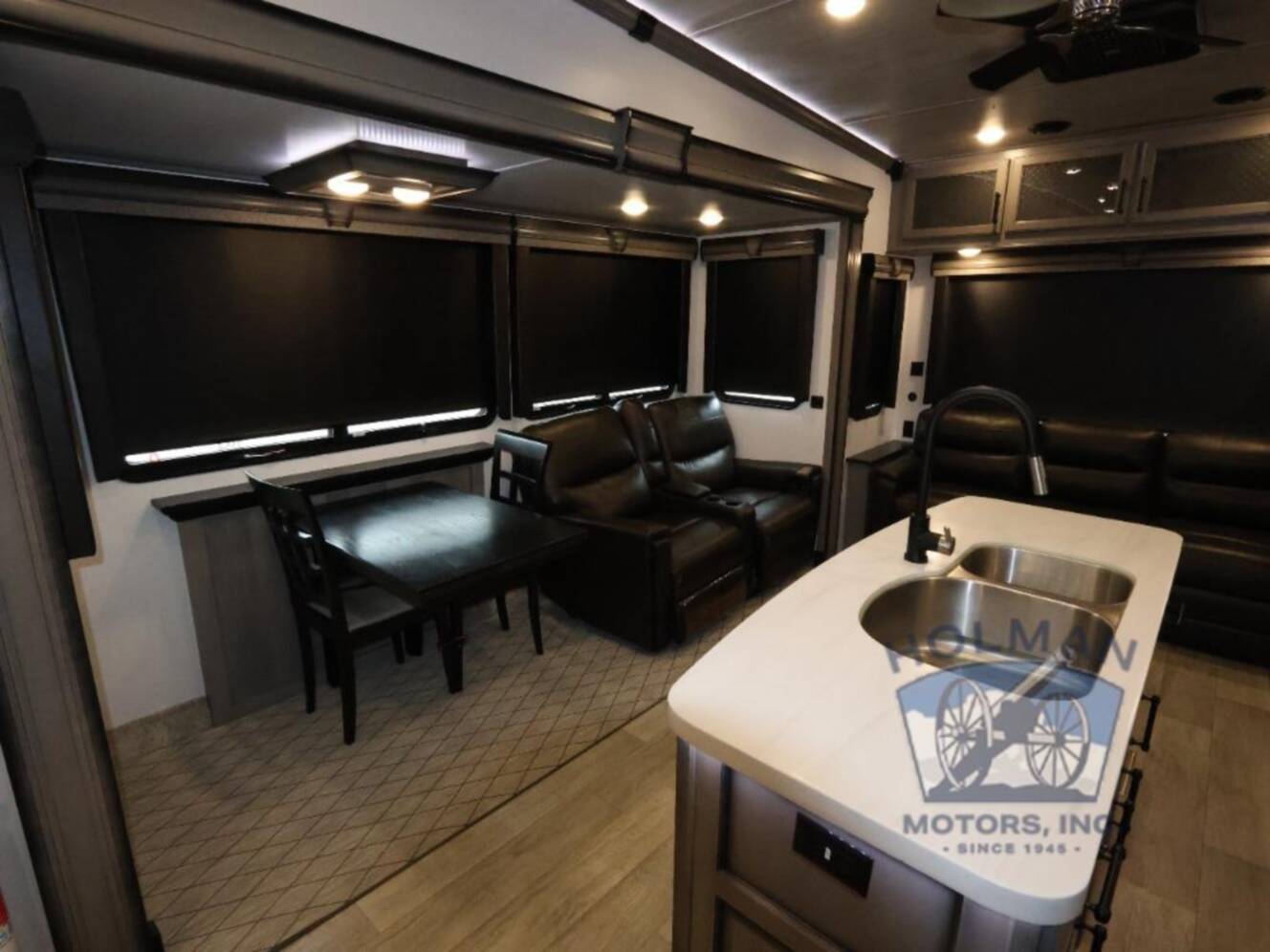 A photo of this 2022 Keystone Rv Montana Legacy 3121RL