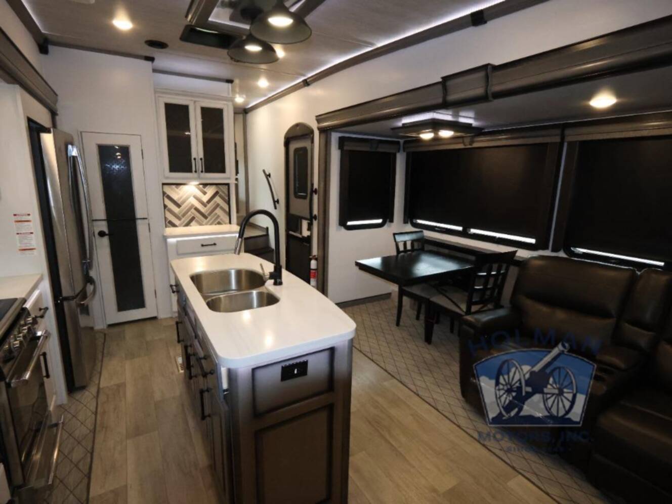 A photo of this 2022 Keystone Rv Montana Legacy 3121RL