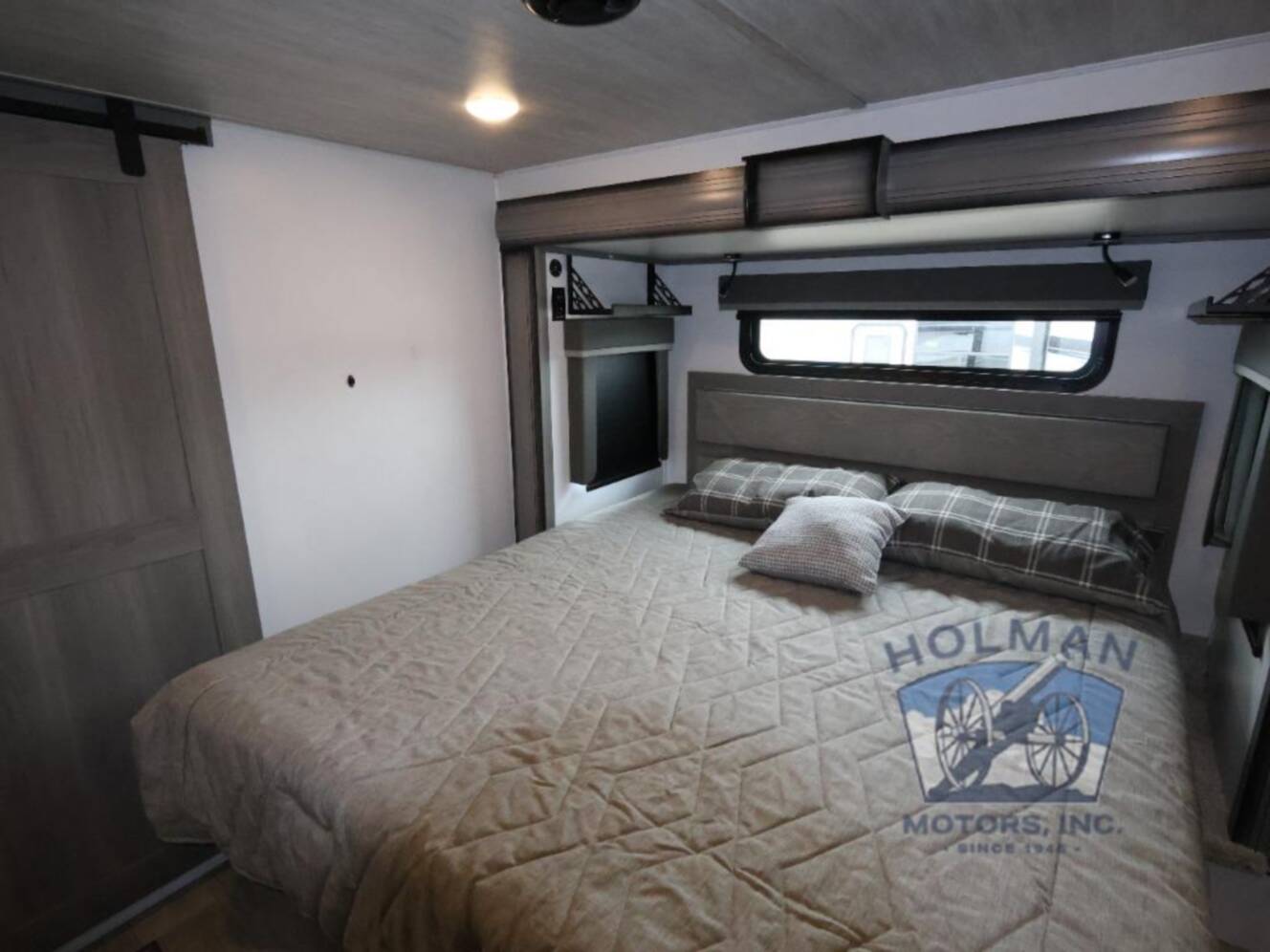 A photo of this 2022 Keystone Rv Montana Legacy 3121RL