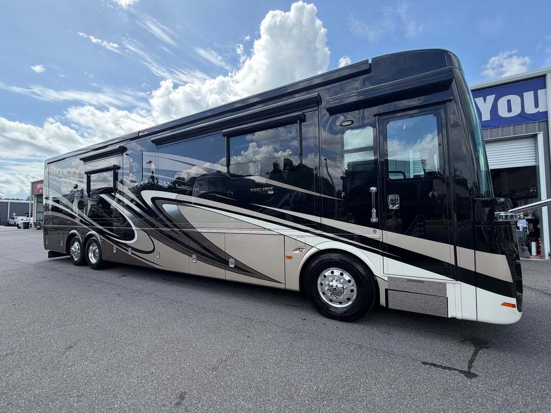 2016 Newmar King Aire 4519 in seffner FL