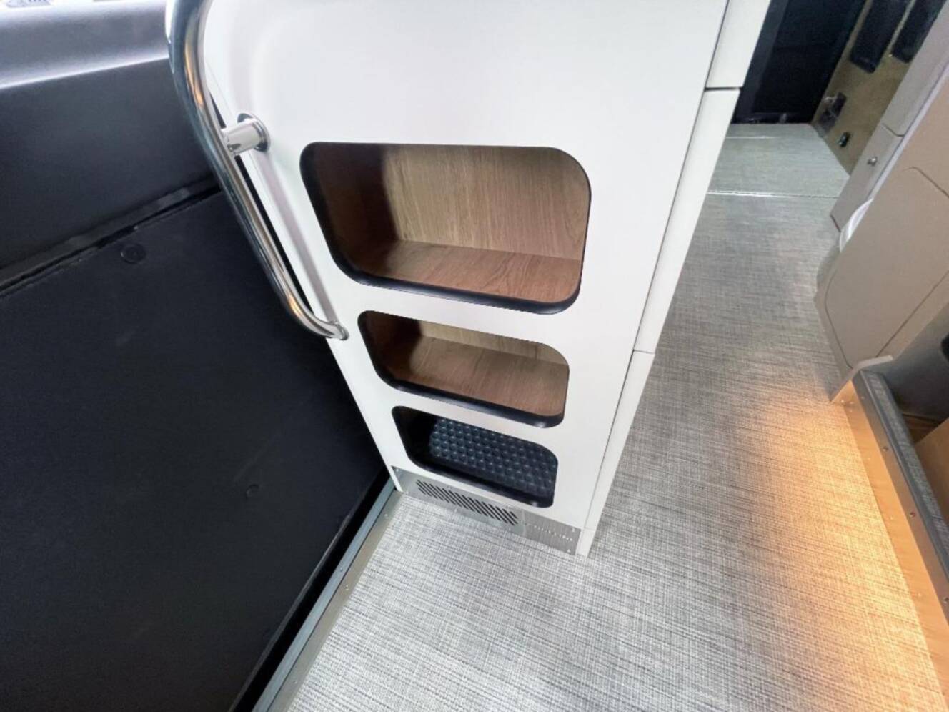 A photo of this 2026 Airstream Rangeline TOURING COACH