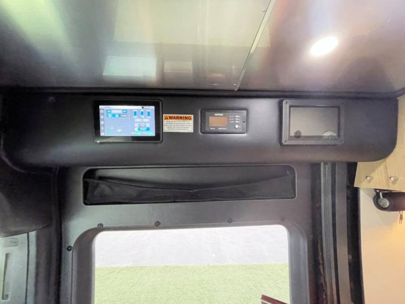 A photo of this 2026 Airstream Rangeline TOURING COACH