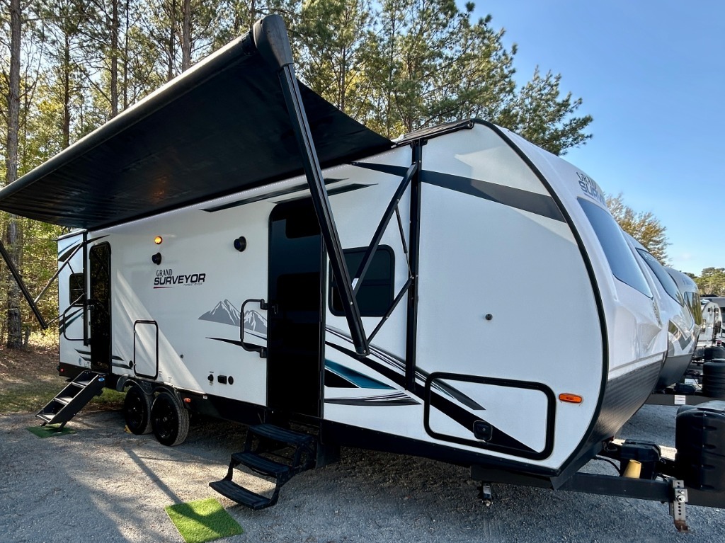 2023 Forest River Grand Surveyor 263RKSS in ravenel SC
