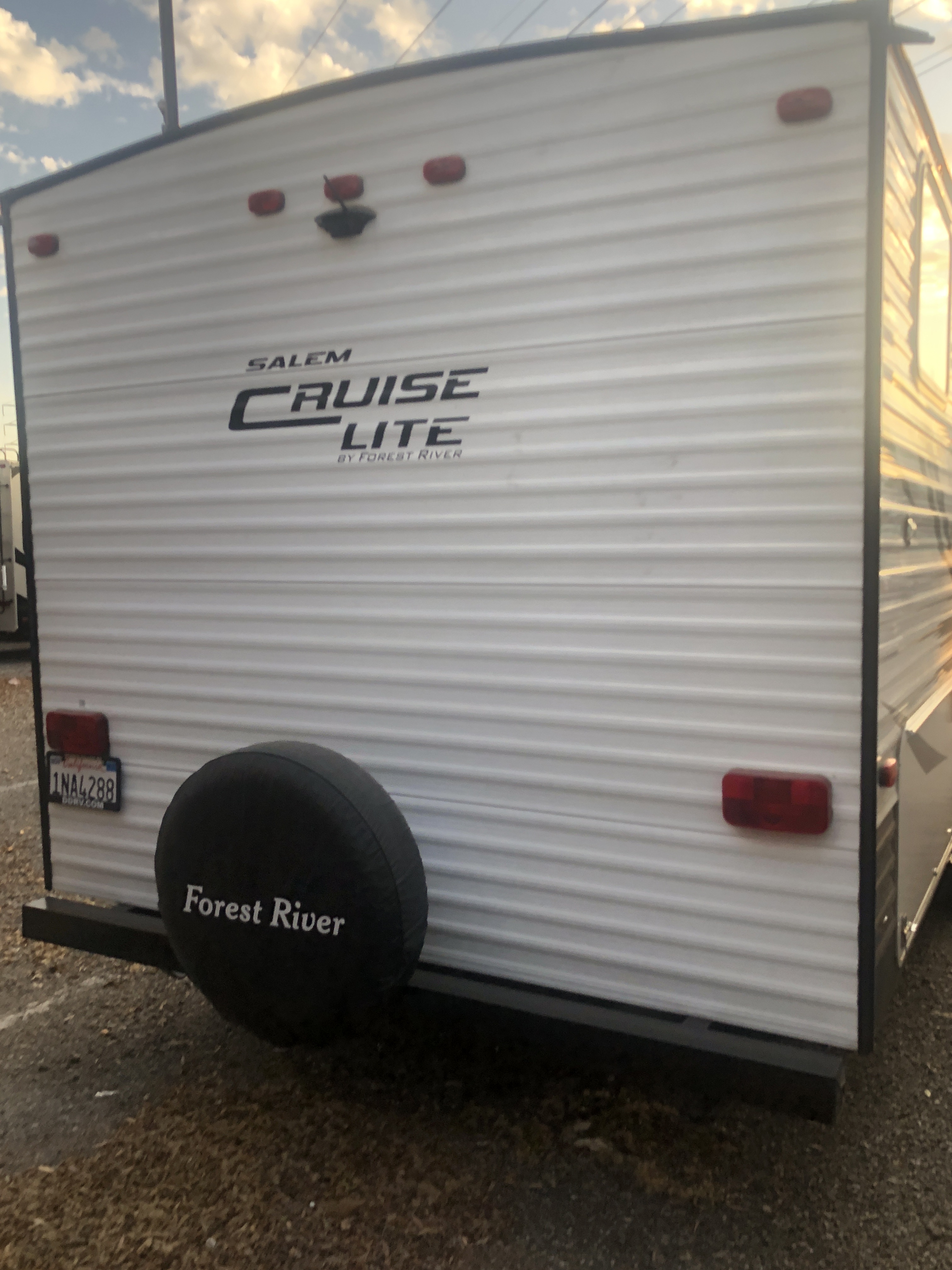 2019 Forest River SALEM CRUISE LITE 273QBXL in huntington beach CA
