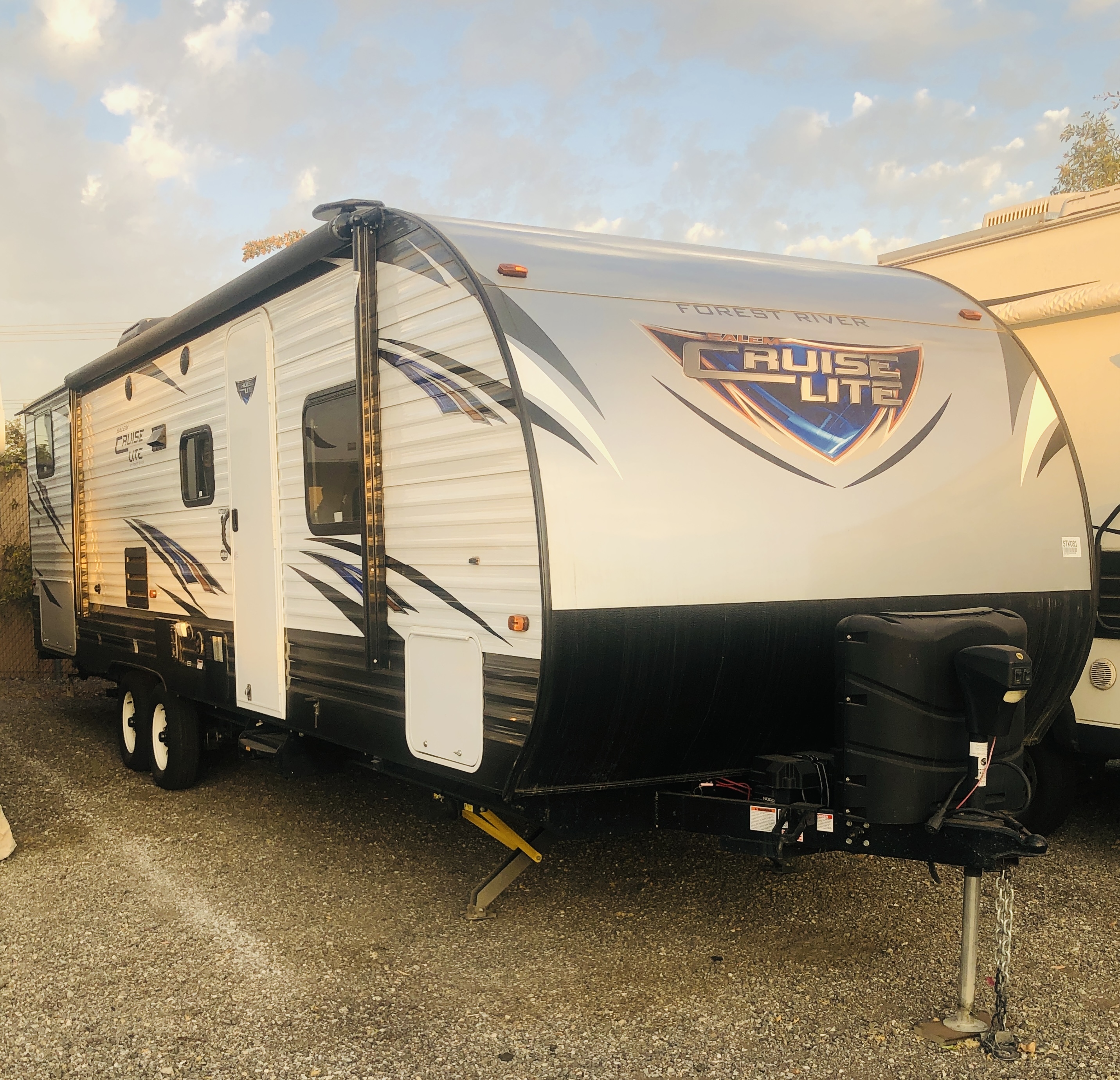 2019 Forest River SALEM CRUISE LITE 273QBXL RV