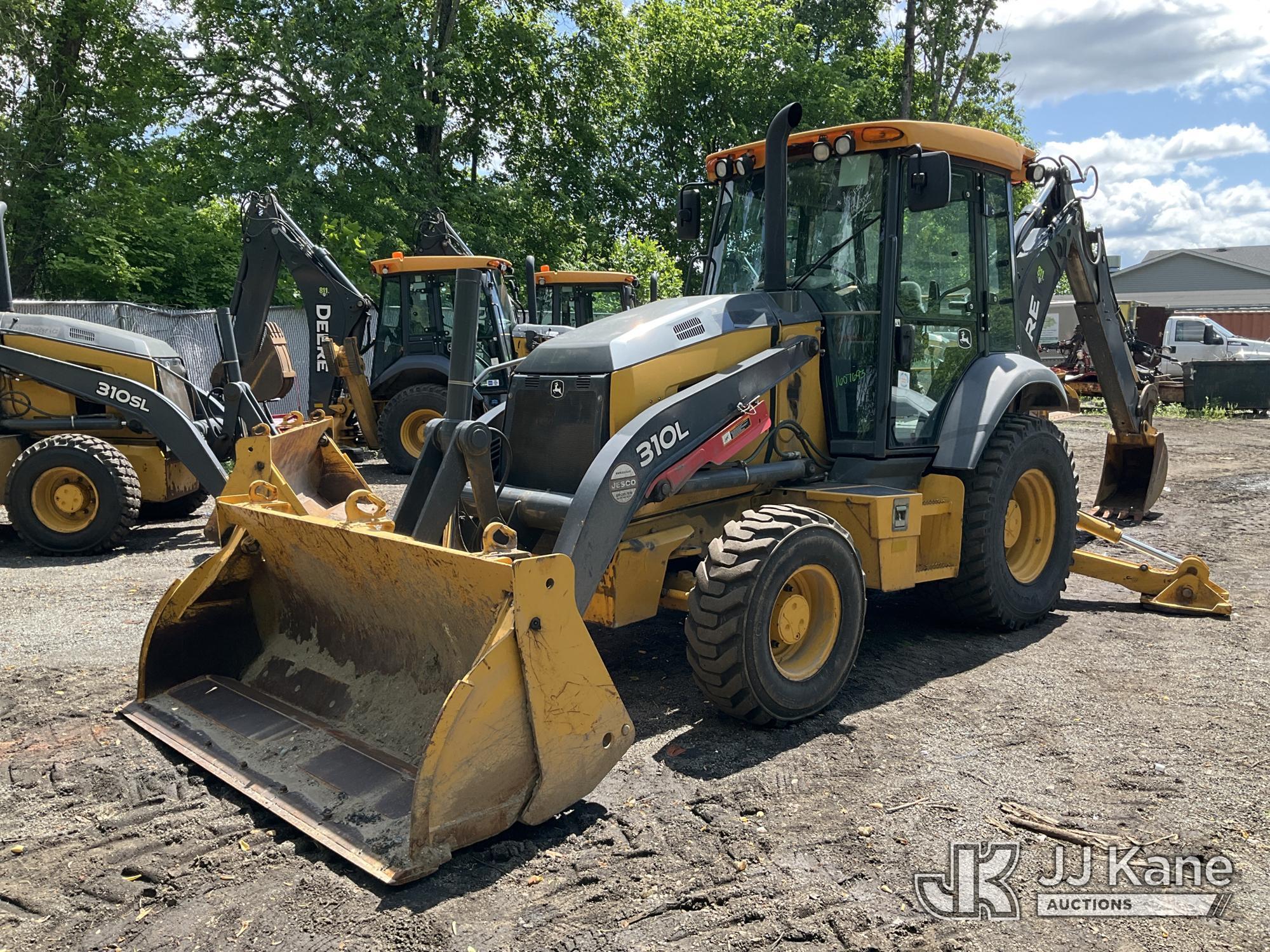 2020 John Deere 310L 4x4 in Branchville, NJ