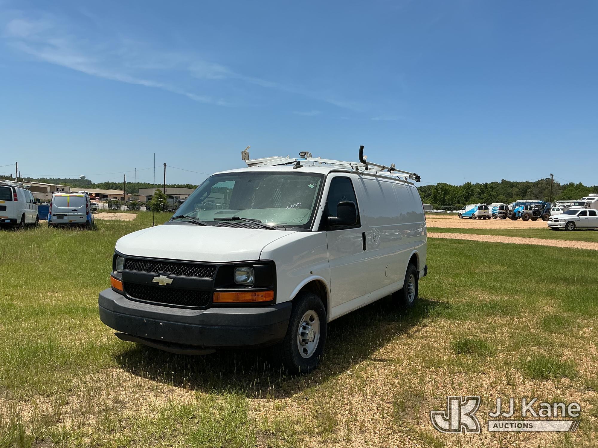 2016 CHEVROLET Express 2500 in Byram, MS